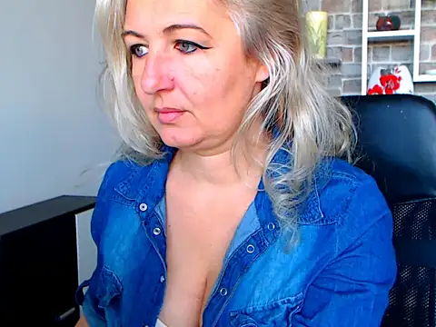 angel devil milf online show from January 2025 12:26:02 PM