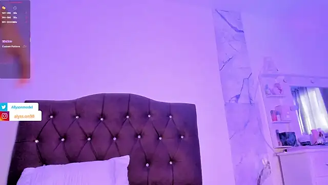 alysson 18 online show from March 2026 02:43:01 PM