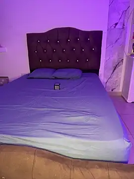 alysson 18 online show from April 2026 02:17:01 AM