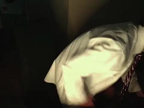 mierllanos online show from February 2026 04:21:02 PM