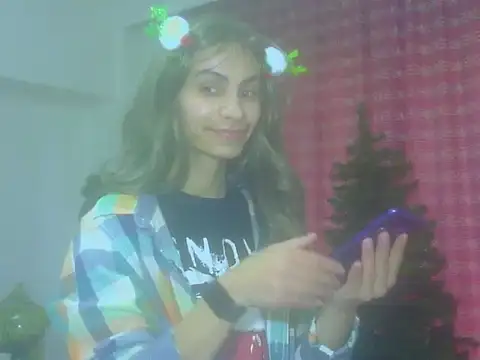 hotSANDRA STARR online show from December 2025 12:43:01 PM