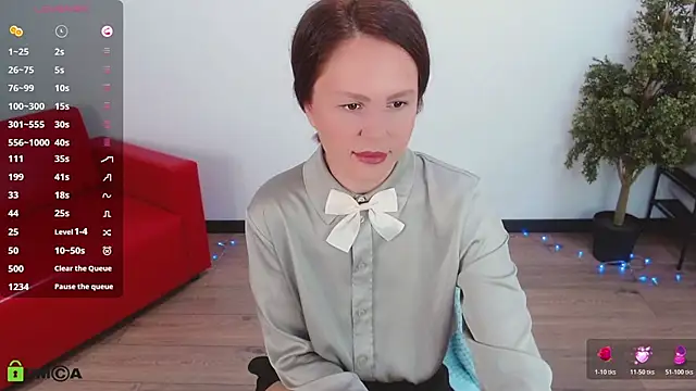 Snapshot of VickyGolden chatting on May 2026 05:04:01 AM VickyGolden online show from May 2026 05:04:01 AM
