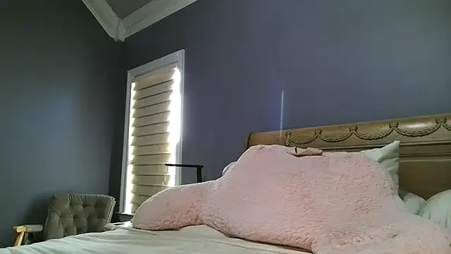 Lisaisluscious online show from June 2026 02:27:01 PM