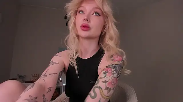 Snapshot of sugar_club chatting on April 2026 05:44:02 PM sugar club online show from April 2026 05:44:02 PM