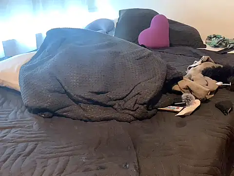 Emanuell   online show from January 2026 06:44:02 PM