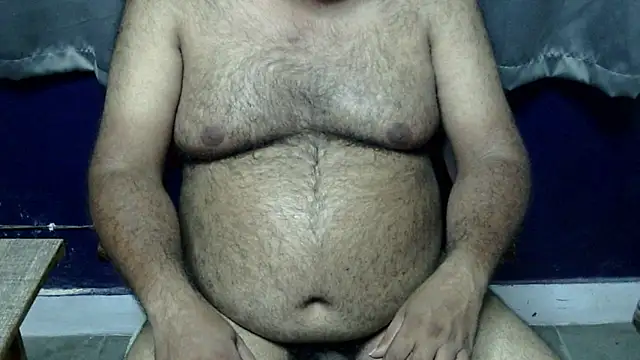 Snapshot of hairysubcub_70 chatting on May 2026 06:48:01 PM hairysubcub 70 online show from May 2026 06:48:01 PM