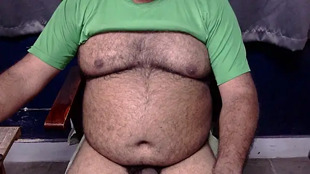 Snapshot of hairysubcub_70 chatting on July 2026 05:33:02 AM hairysubcub 70 online show from July 2026 05:33:02 AM