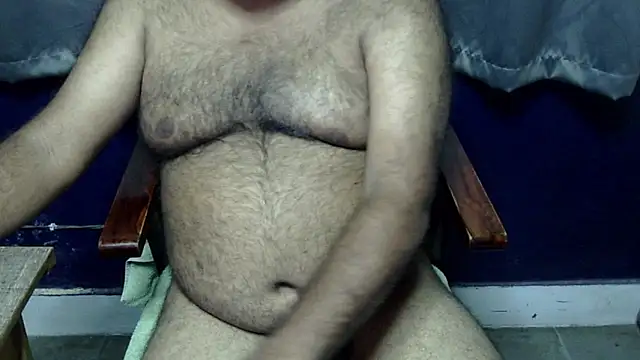 Snapshot of hairysubcub_70 chatting on July 2026 04:42:02 PM hairysubcub 70 online show from July 2026 04:42:02 PM