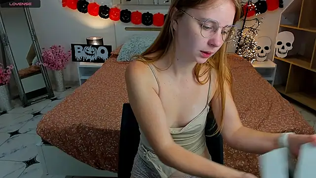 CharmedDoll online show from October 2025 12:28:02 PM