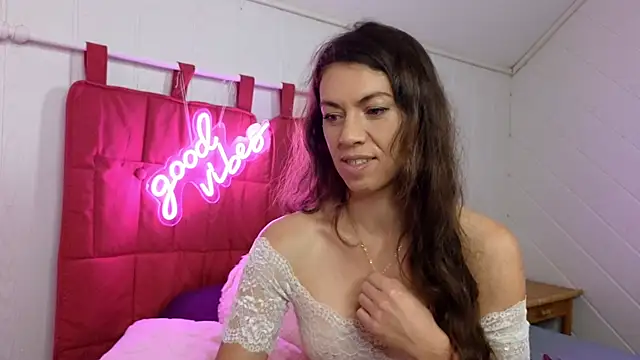 TiffanyDollxxx online show from November 2025 09:48:02 PM