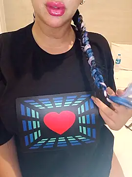 Queen sousou online show from March 2026 06:57:01 PM