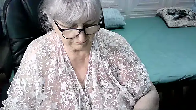 LolkaAlyss online show from December 2025 03:08:02 PM