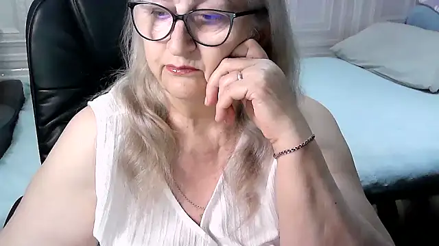 LolkaAlyss online show from March 2026 06:29:01 PM