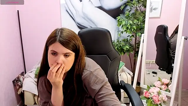 BattyMoll online show from April 2026 03:42:02 PM