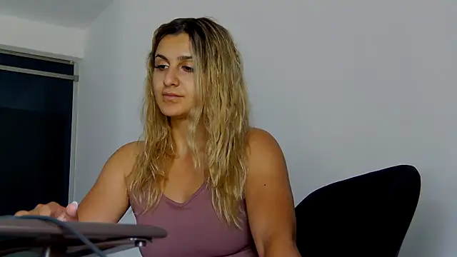 NicolePlay online show from July 2026 10:41:01 AM