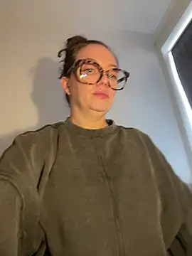 FemDom RubyKnightXXO online show from March 2026 04:32:01 PM