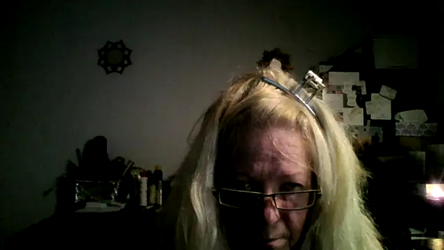 XTRAHORNYONE online show from October 2025 12:52:02 AM