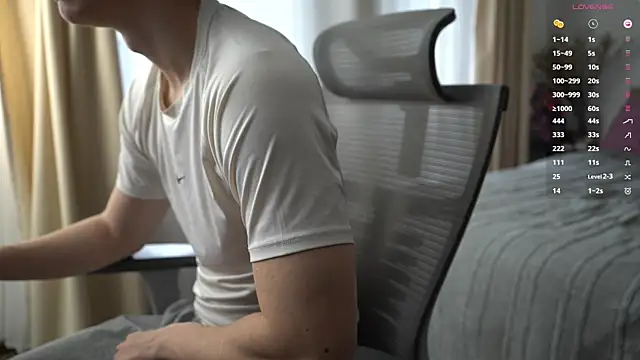 BumBuster69 online show from April 2026 02:43:02 PM