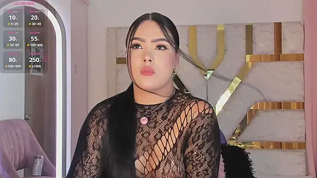 Snapshot of sophy_champagne chatting on June 2026 01:07:02 AM sophy champagne online show from June 2026 01:07:02 AM