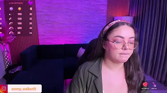 emmy walker online show from November 2025 11:05:02 AM