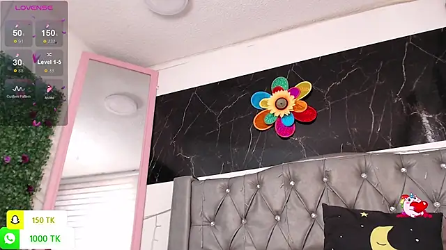 LAILAGUMMY online show from November 2025 02:06:01 PM