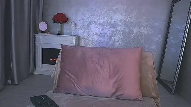 Snapshot of Michelle90u chatting on July 2026 10:46:02 PM Michelle90u online show from July 2026 10:46:02 PM