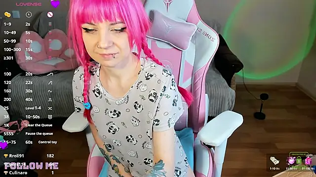 Snapshot of AmyRose6969 chatting on February 2025 08:34:02 PM AmyRose6969 online show from February 2025 08:34:02 PM