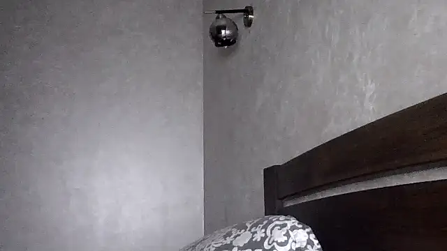 Snapshot of JulianaGold1 chatting on November 2025 10:47:01 PM JulianaGold1 online show from November 2025 10:47:01 PM