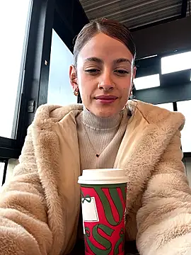 alana15 online show from January 2026 09:16:02 PM