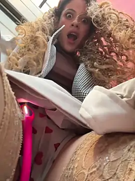 alana15 online show from April 2026 09:24:01 PM