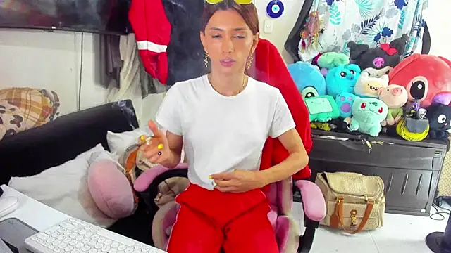 Lawrncesofiets online show from February 2025 07:49:01 PM