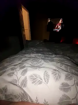 Snapshot of elenaUK chatting on January 2025 12:11:01 AM elenaUK online show from January 2025 12:11:01 AM