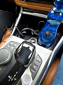 Snapshot of elenaUK chatting on January 2025 11:43:02 AM elenaUK online show from January 2025 11:43:02 AM