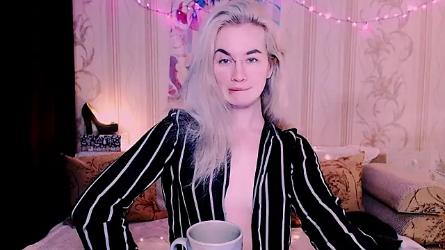 xxxcharismaaa online show from February 2026 01:17:01 AM