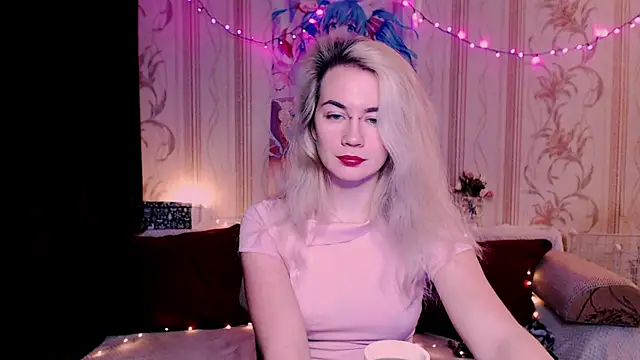 xxxcharismaaa online show from April 2026 05:40:01 PM