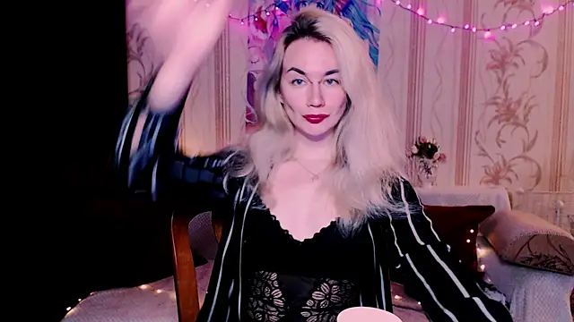 xxxcharismaaa online show from April 2026 04:12:01 PM