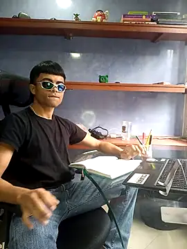 pinedasex777 online show from October 2025 04:41:01 PM