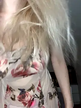 AnikaBest online show from October 2025 02:45:01 AM