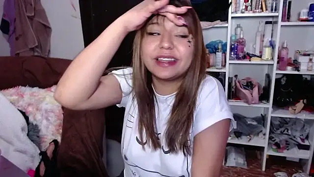 lil daisy7 online show from February 2025 07:05:01 AM