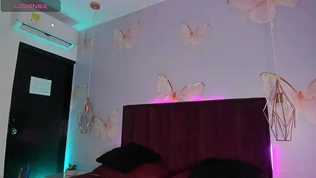 Vivi prinncess online show from February 2026 12:09:02 AM