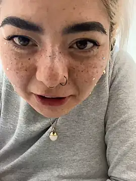 Sammysammy  online show from January 2025 05:56:01 PM