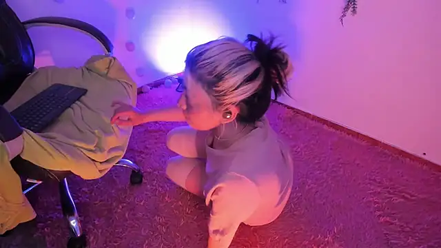 Sammysammy  online show from February 2025 06:31:01 AM