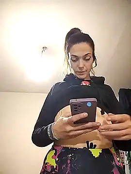 JoLeNe27 online show from November 2025 05:41:01 PM