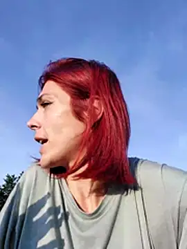 JoLeNe27 online show from April 2026 04:39:01 PM