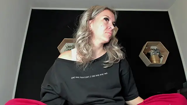 Alesys69 online show from October 2025 11:38:01 PM