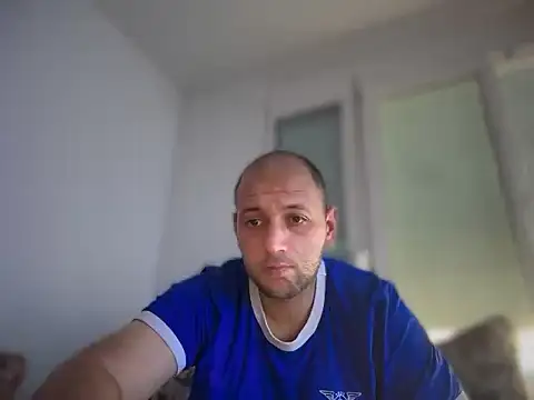 Snapshot of Flakka95 chatting on May 2026 12:42:01 PM Flakka95 online show from May 2026 12:42:01 PM