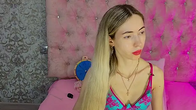Akilla Queen online show from July 2026 01:52:01 AM
