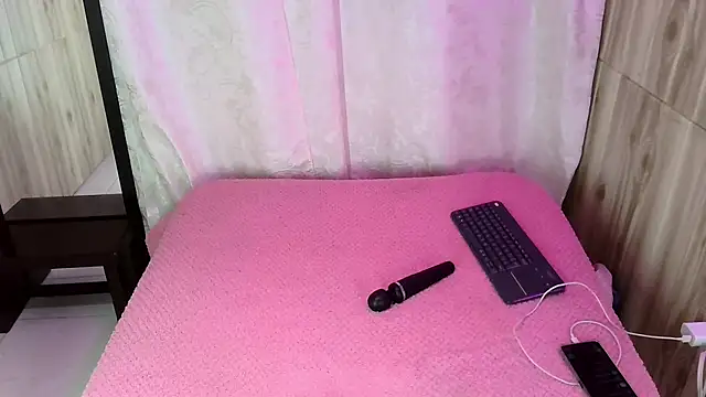 skinny Yizz online show from November 2025 05:35:01 PM