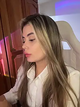 Snapshot of Miss_valeriaa chatting on June 2026 08:26:01 PM Miss valeriaa online show from June 2026 08:26:01 PM