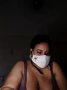 Snapshot of Sheela-Bhabi chatting on June 2026 10:32:02 PM Sheela-Bhabi online show from June 2026 10:32:02 PM